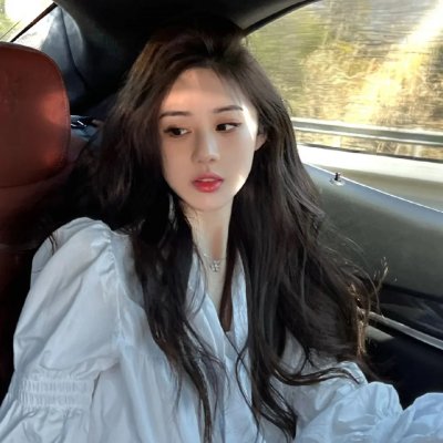 屋顶上的小飞人